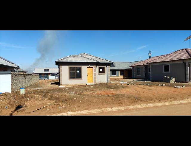 2 BEDROOM HOUSE FOR SALE IN WINDMILL PARK